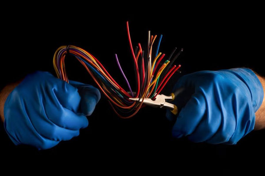 Các loại vật liệu dẫn điện dùng trong dây cáp điện và truyền dữ liệu